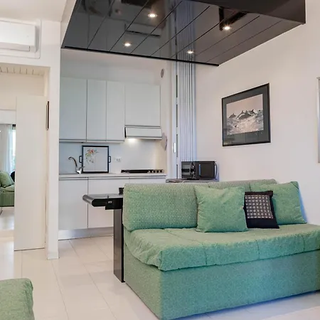 H11 Giada Piscina - Tennis - Parcheggio Apartment *